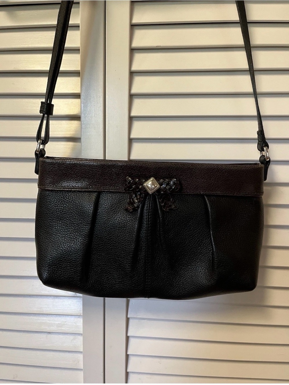 VTG Queen Of Love Brighton Bow Classic Leather Shoulder Bag